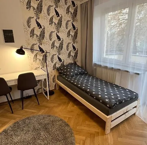Warszawa Krucza Pokoje